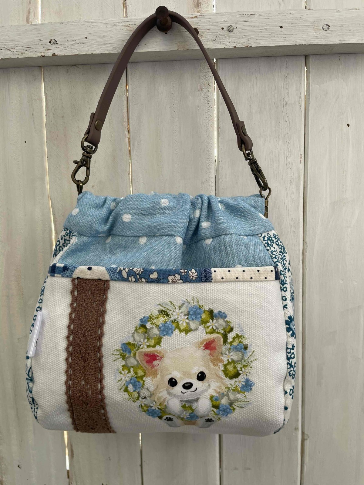 コラボ　マナーポーチ　チワワ　クリームタン